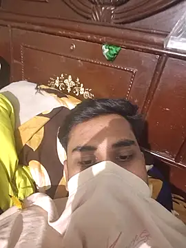 desimuslimcouple23 online show from February 7, 2026, 4:26 pm