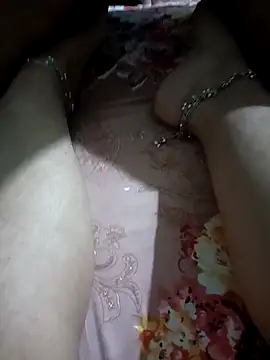 desimuslimcouple23 online show from March 25, 2026, 6:18 pm