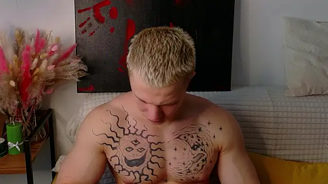 SterlingNoir online show from February 18, 2026, 9:39 am