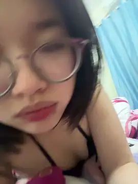 Alicia-a online show from March 4, 2026, 12:13 pm