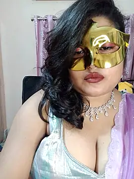 Snapshot of Lovely-Lina7 chatting on July 3, 2026, 6:03 pm Lovely-Lina7 online show from July 3, 2026, 6:03 pm