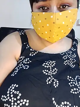 Snapshot of Lovely-Lina7 chatting on May 27, 2026, 6:26 pm Lovely-Lina7 online show from May 27, 2026, 6:26 pm