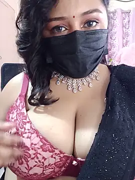 Snapshot of Lovely-Lina7 chatting on June 14, 2026, 6:14 am Lovely-Lina7 online show from June 14, 2026, 6:14 am