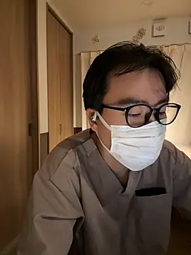 Snapshot of shizuku-kun211 chatting on June 1, 2026, 5:12 pm shizuku-kun211 online show from June 1, 2026, 5:12 pm
