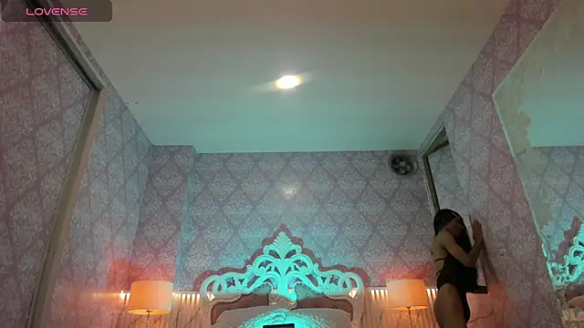  AdharaSkinny online show from February 27, 2026, 9:03 pm