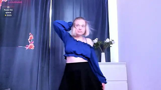 MariamGravert online show from February 28, 2026, 6:57 am