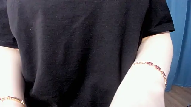 MariamGravert online show from February 23, 2026, 7:53 am