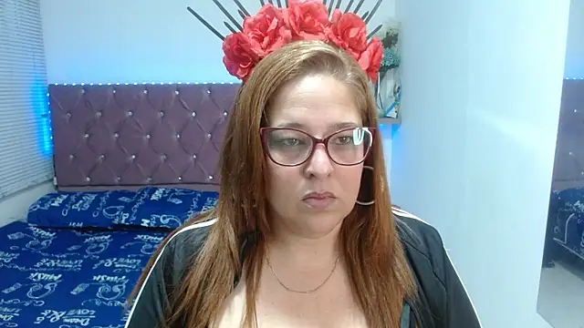 kataleyamilf69 online show from February 25, 2026, 1:22 pm