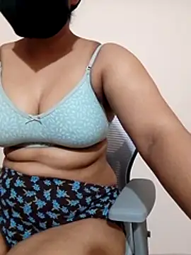 Snapshot of Wow_nikita chatting on May 14, 2026, 6:49 pm Wow nikita online show from May 14, 2026, 6:49 pm
