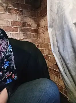 Snapshot of itismyhobby chatting on January 13, 2025, 9:42 pm itismyhobby online show from January 13, 2025, 9:42 pm