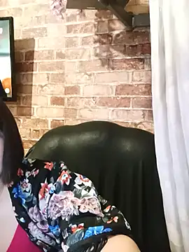 Snapshot of itismyhobby chatting on February 14, 2025, 6:29 pm itismyhobby online show from February 14, 2025, 6:29 pm