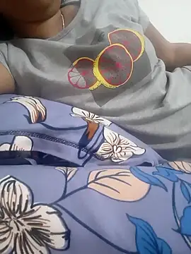 Fantasy Queen94 online show from February 9, 2026, 4:38 pm