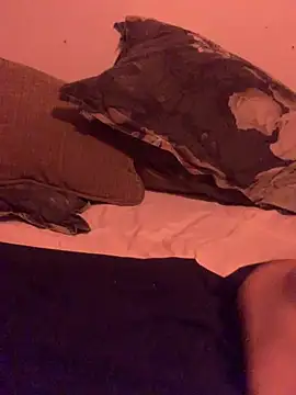 Camlechera1995 online show from February 17, 2026, 5:05 am