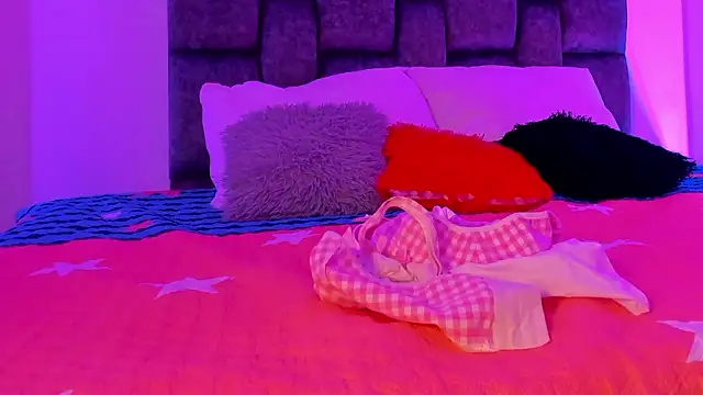 Madison Rosee online show from February 28, 2026, 11:43 am