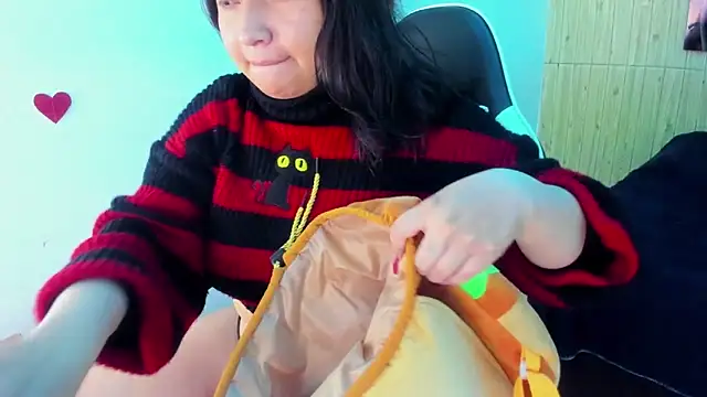 peachy hot online show from March 31, 2026, 1:07 am