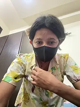 raavigirl online show from February 21, 2026, 9:33 am