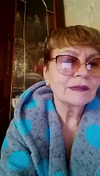 SophieBurns online show from April 21, 2026, 10:55 am