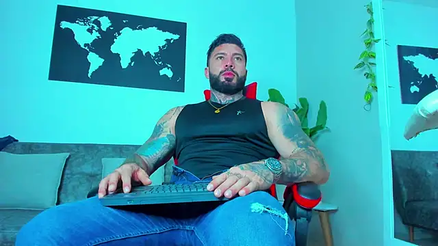 Alessrose online show from April 10, 2026, 8:05 pm