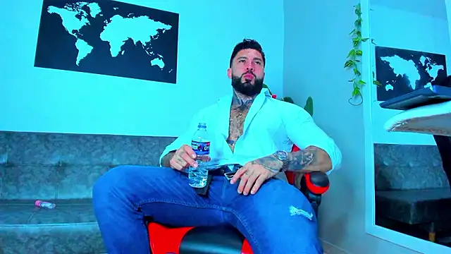 Snapshot of Alessrose chatting on March 2, 2026, 8:38 pm Alessrose online show from March 2, 2026, 8:38 pm