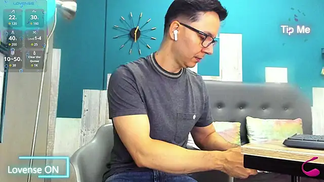 Coddy maxx69 online show from March 3, 2026, 12:34 pm