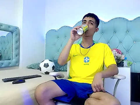 Apolo Richards online show from February 20, 2026, 7:38 pm