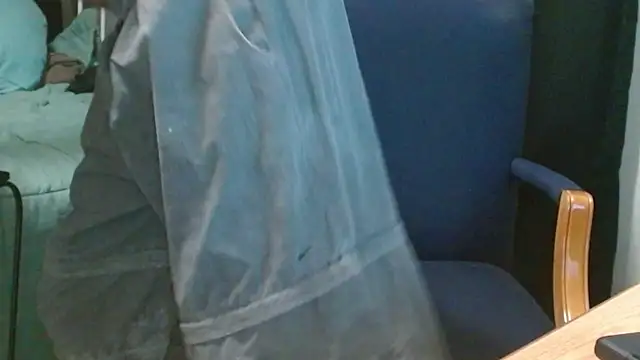 Snapshot of cguffey2284 chatting on March 4, 2026, 3:47 am cguffey2284 online show from March 4, 2026, 3:47 am