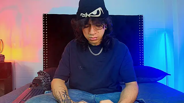 Axell Kussh online show from February 21, 2026, 12:40 pm