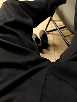 MOREN044 online show from March 21, 2026, 10:35 pm