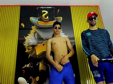 couplehot sex  online show from February 14, 2026, 7:36 pm