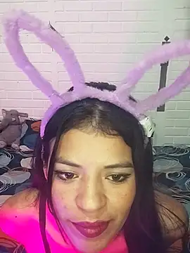 lorenita1616 online show from March 17, 2026, 6:27 am