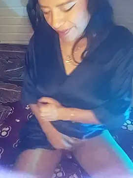 lorenita1616 online show from February 21, 2026, 8:27 am