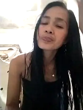 sweet maxine44 online show from April 21, 2026, 7:48 am