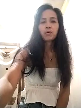 sweet maxine44 online show from April 25, 2026, 11:57 pm