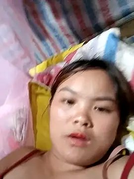 Snapshot of Luminana chatting on April 23, 2026, 11:16 am Luminana online show from April 23, 2026, 11:16 am