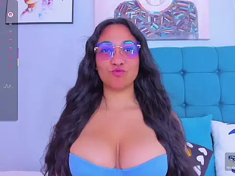 Snapshot of Venuz_01 chatting on March 11, 2026, 10:04 pm Venuz 01 online show from March 11, 2026, 10:04 pm