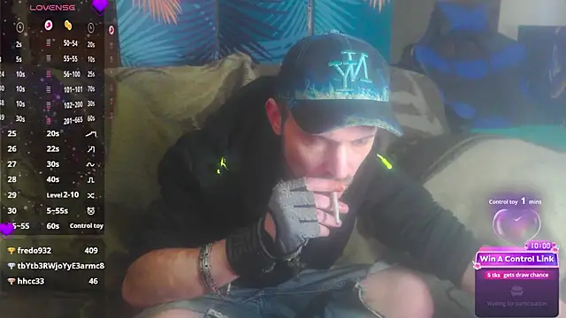 Snapshot of SwatRocShy chatting on February 8, 2026, 4:10 am SwatRocShy online show from February 8, 2026, 4:10 am