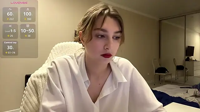 ElliKrovel online show from February 25, 2026, 5:02 pm