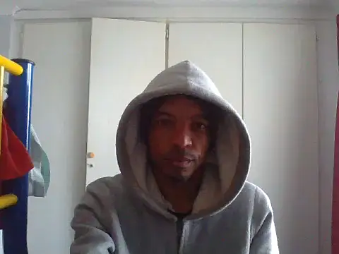 lavelle26 online show from April 17, 2026, 8:28 am