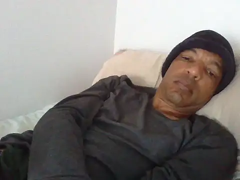 lavelle26 online show from February 15, 2026, 7:51 am