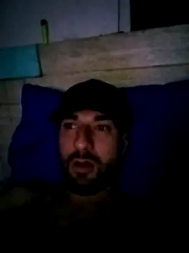 Camilo696903 online show from May 18, 2026, 3:06 am
