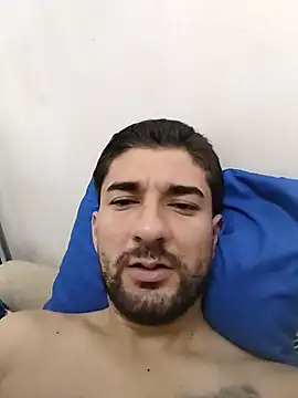 Camilo696903 online show from May 20, 2026, 12:24 pm