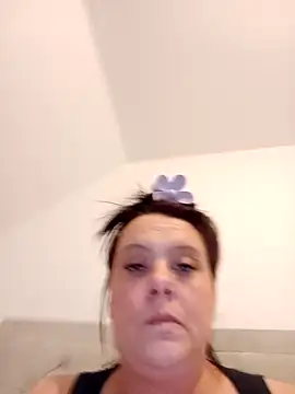 louisa36 online show from March 5, 2026, 10:16 pm