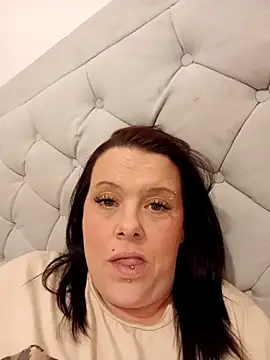 louisa36 online show from March 19, 2026, 9:15 pm