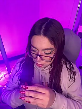 Wen 01 online show from March 26, 2026, 11:19 am