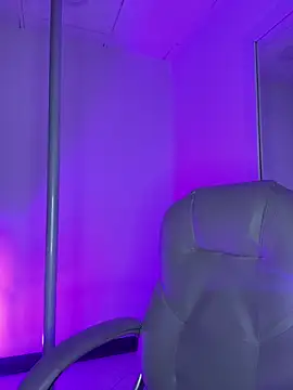 Wen 01 online show from April 18, 2026, 11:23 am