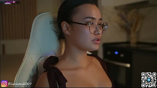 Snapshot of Eliasian chatting on February 21, 2026, 1:46 pm Eliasian online show from February 21, 2026, 1:46 pm