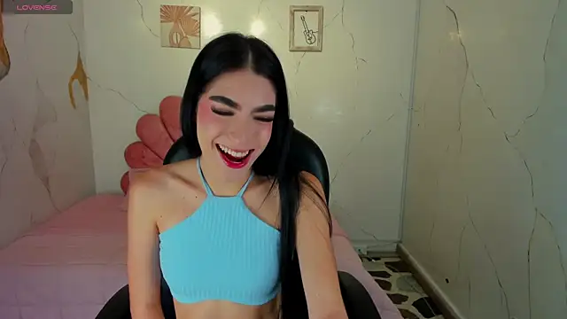 Snapshot of lorraineHunter chatting on July 6, 2026, 2:02 pm lorraineHunter online show from July 6, 2026, 2:02 pm