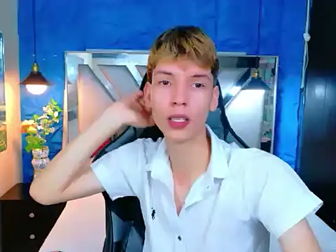 Snapshot of Liam_Green1 chatting on February 28, 2026, 2:39 pm Liam Green1 online show from February 28, 2026, 2:39 pm