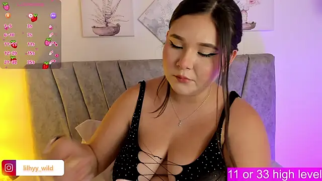 Wild lilhyy online show from April 19, 2026, 1:28 am