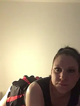 NaomiPackh92906 online show from February 20, 2026, 9:06 pm